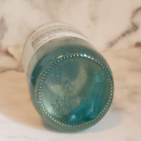 Aqua Quartz Crystals Illuminating Hydrating Body Oil Sparkle and Glow - NEW - Picture 8 of 8